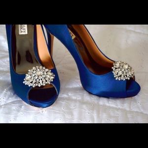 Badgley Mischka Navy Satin Heels